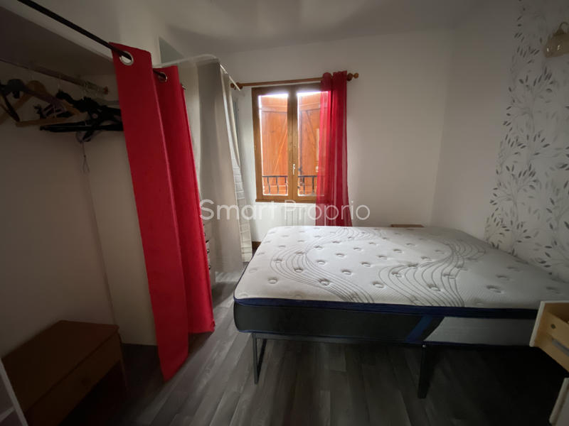 Maison - 180 m² - 8 pièces