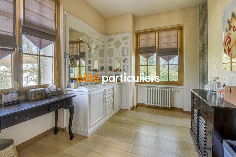 Maison de maîtres - 394 m² - 12 pièces