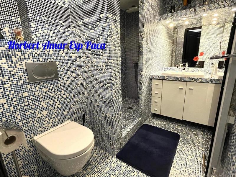 Appartement - 100 m² - 5 pièces