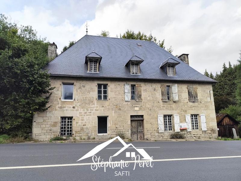 Maison - 300 m² - 10 pièces