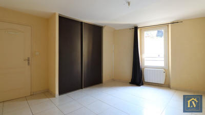 Appartement - 81 m² - 3 pièces