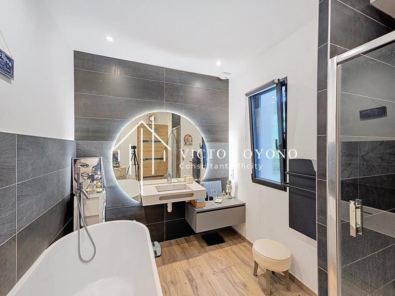 Maison - 130 m² - 6 pièces