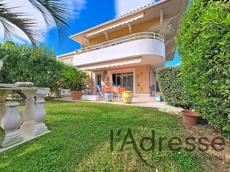 Appartement - 98 m² - 4 pièces