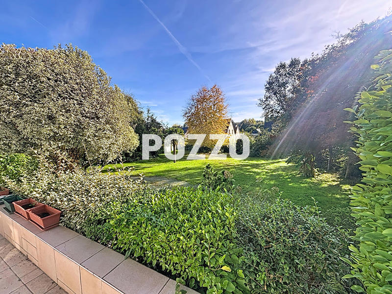 Maison - 210 m² - 9 pièces