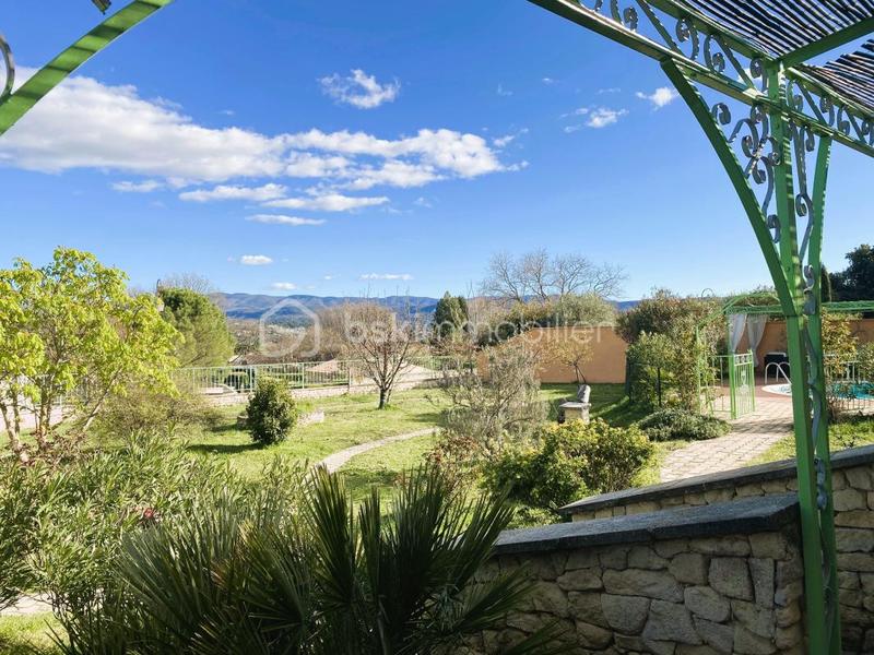 Villa - 150 m² - 7 pièces