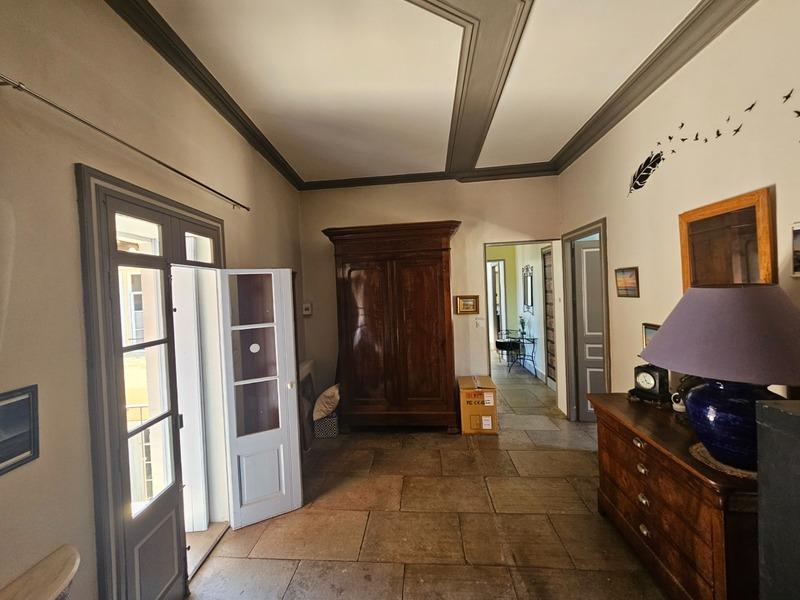 Maison bourgeoise - 320 m² - 12 pièces