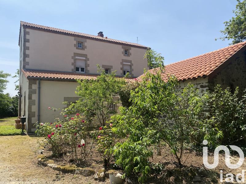 Maison - 192 m² - 6 pièces