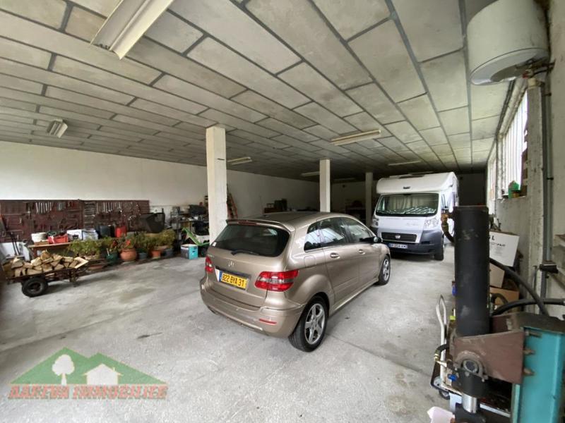 Local commercial - 350 m² - 11 pièces