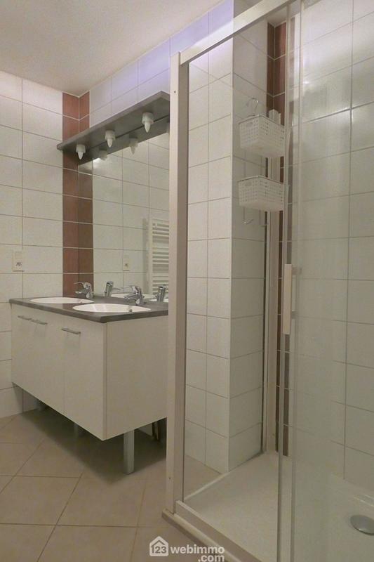 Appartement - 70 m² - 3 pièces