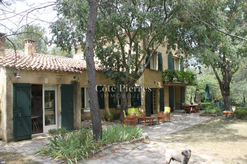 Villa - 140 m² - 7 pièces
