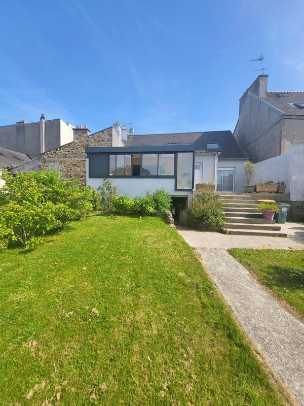 Maison - 134 m² - 8 pièces