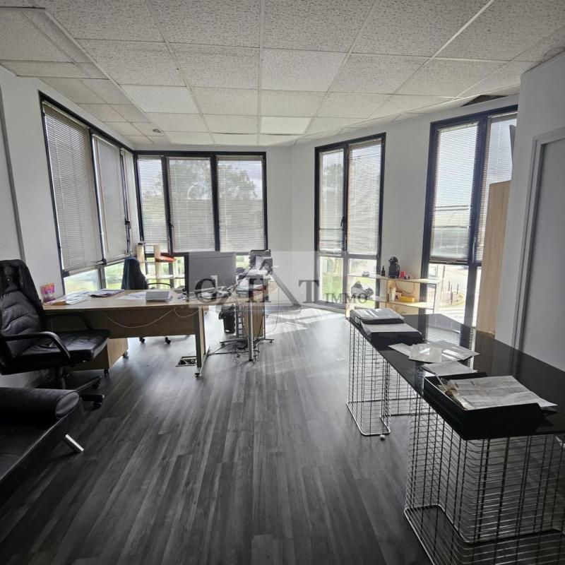 Bureau - 290 m²