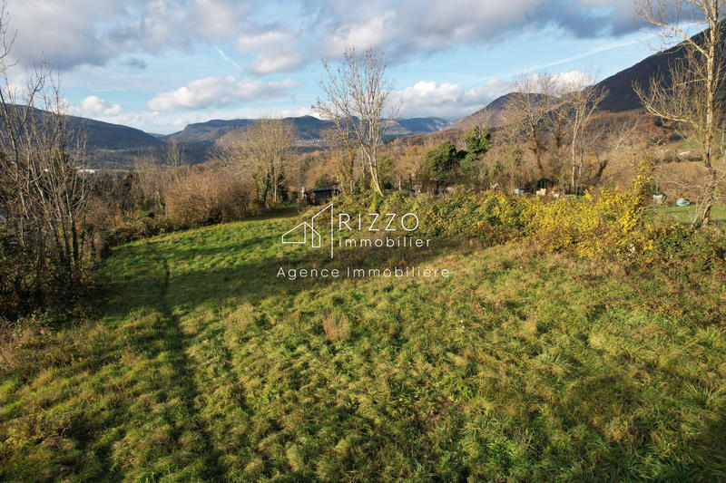 Terrain - 1 053 m²