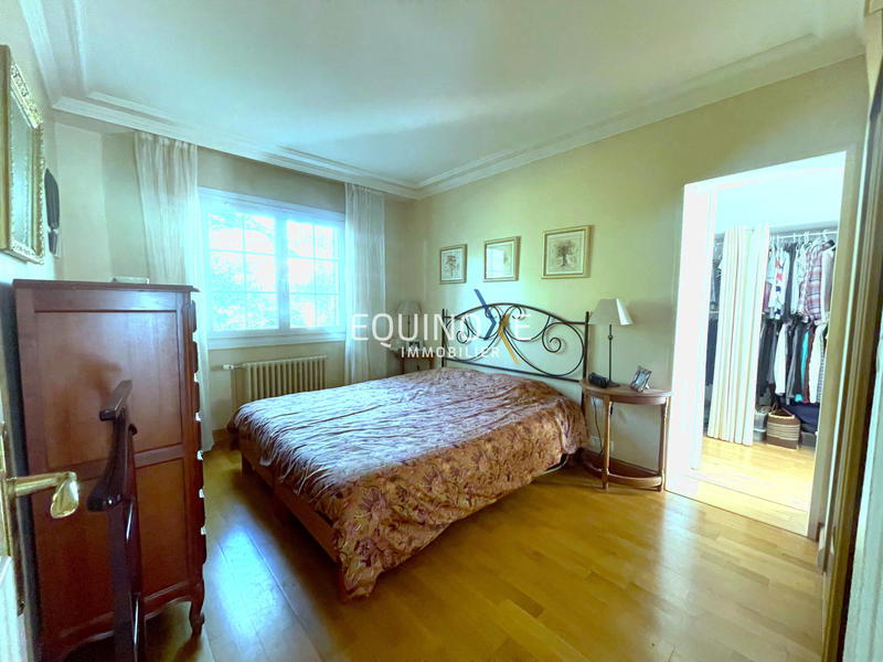 Villa - 171 m² - 9 pièces