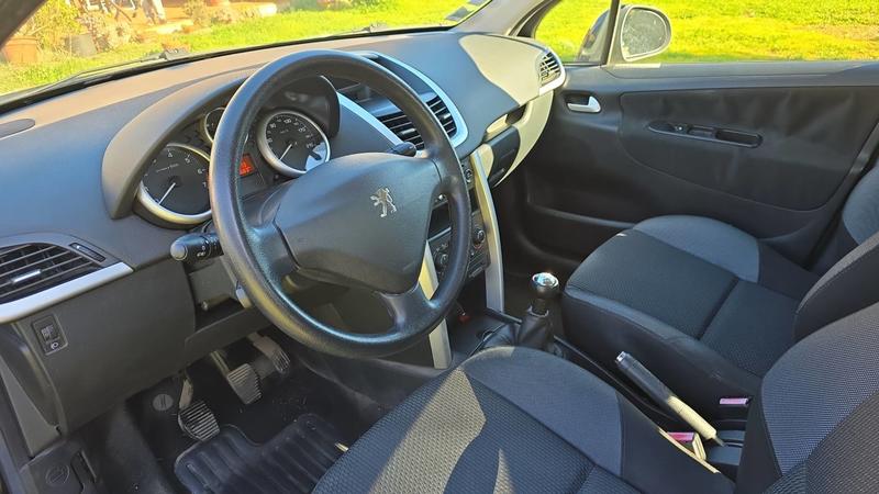 Peugeot 207+ 1.4 73