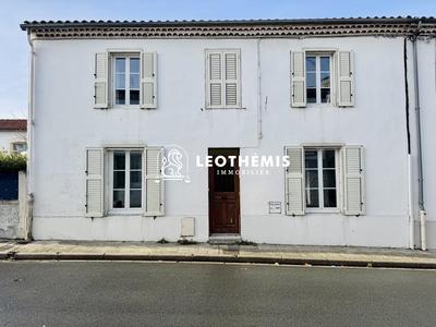 Maison ancienne - 144 m² - 7 pièces