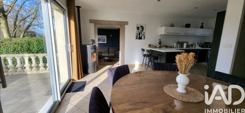 Maison - 92 m² - 5 pièces