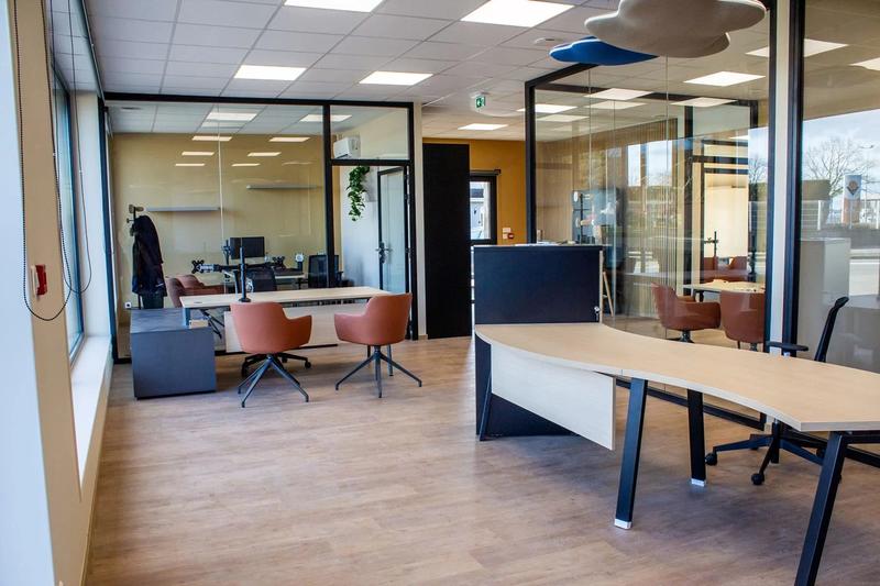 Local commercial - 120 m² - 6 pièces