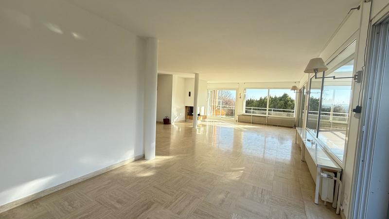 Villa - 242 m² - 7 pièces