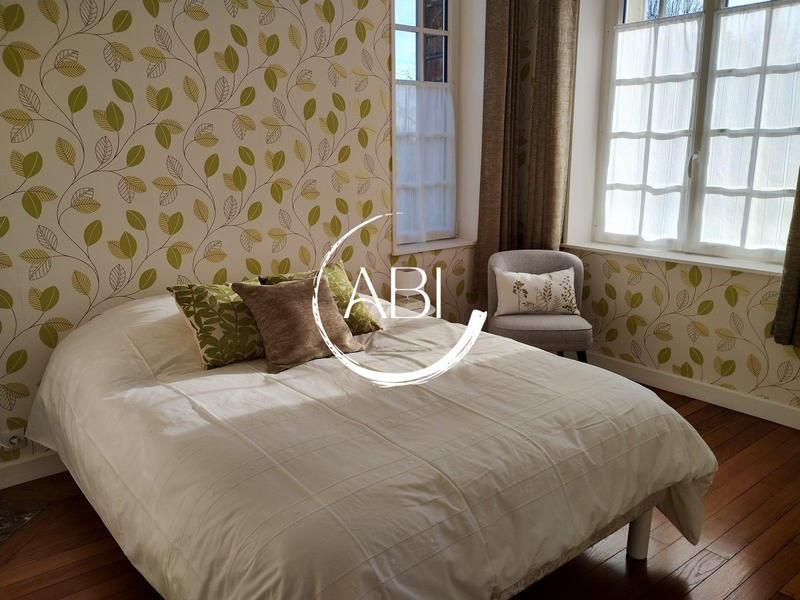 Manoir - 170 m² - 11 pièces