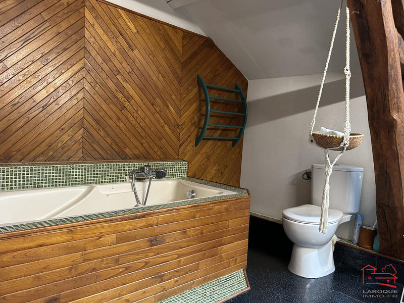 Maison - 191 m² - 7 pièces