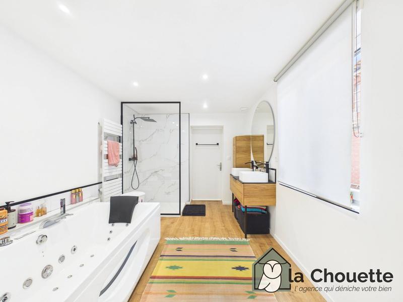 Maison ancienne - 202 m² - 6 pièces