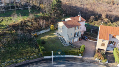 Maison - 94 m² - 4 pièces