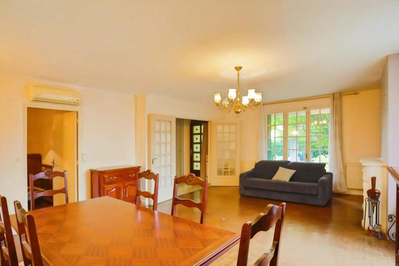 Maison - 95 m² - 5 pièces