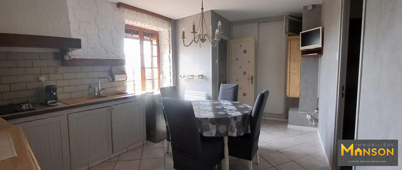 Maison ancienne - 239 m² - 10 pièces