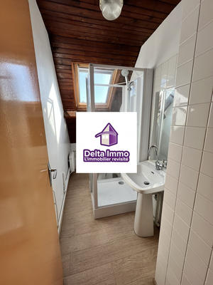 Maison - 185 m² - 11 pièces