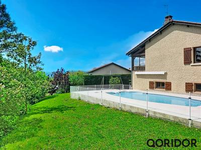 Maison - 131 m² - 6 pièces