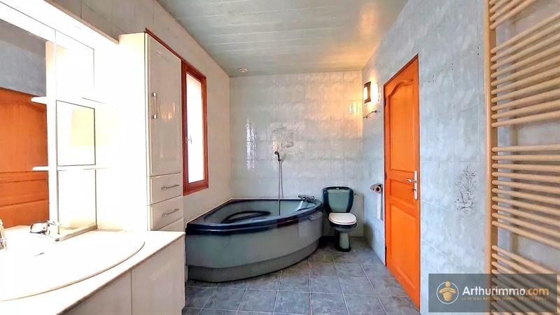 Maison - 84 m² - 3 pièces