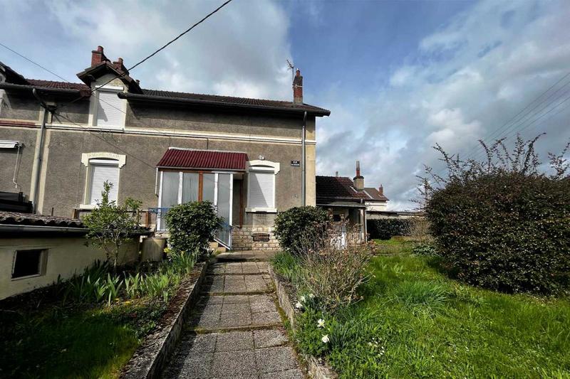 Maison ancienne - 94 m² - 3 pièces