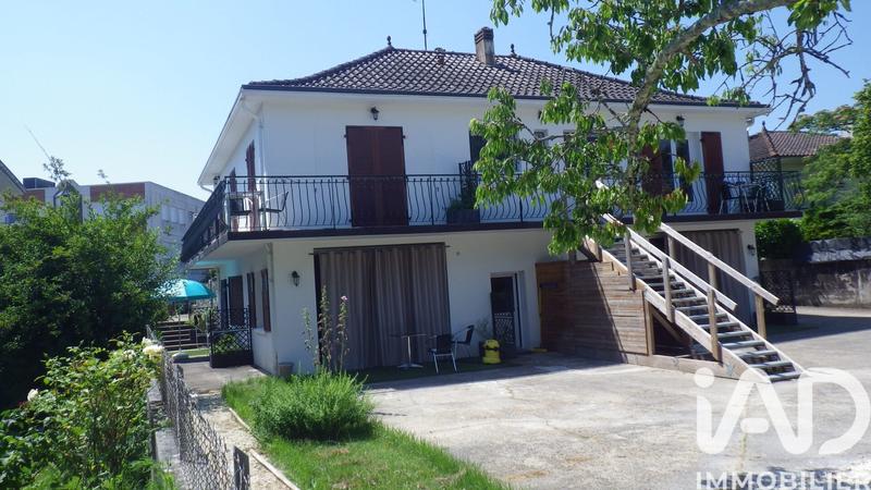 Maison - 210 m² - 6 pièces