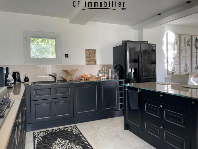 Maison - 145 m² - 5 pièces