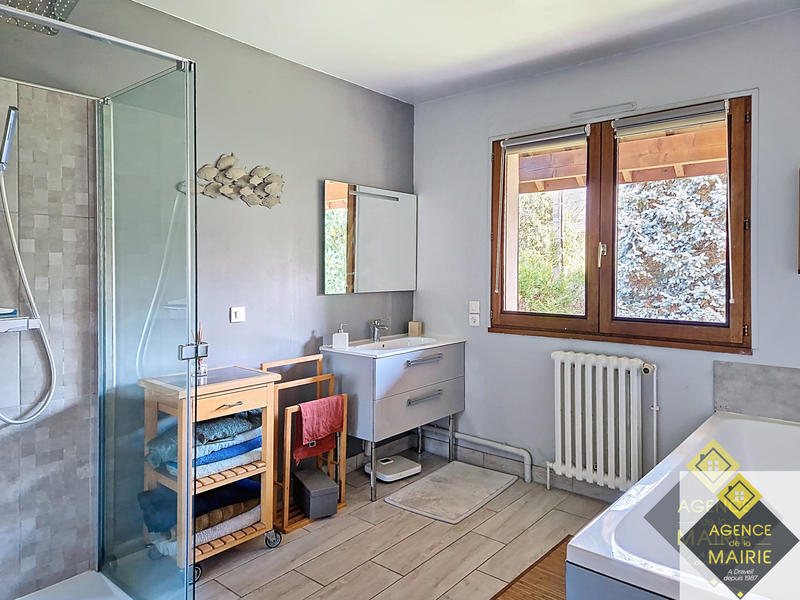 Maison - 136 m² - 6 pièces