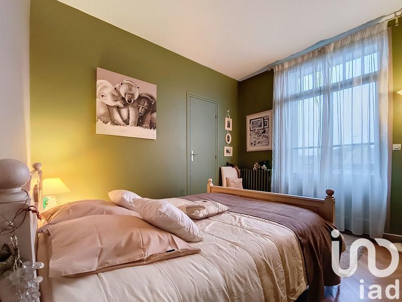 Maison - 243 m² - 8 pièces