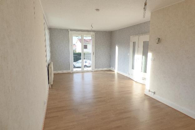 Maison - 82 m² - 6 pièces