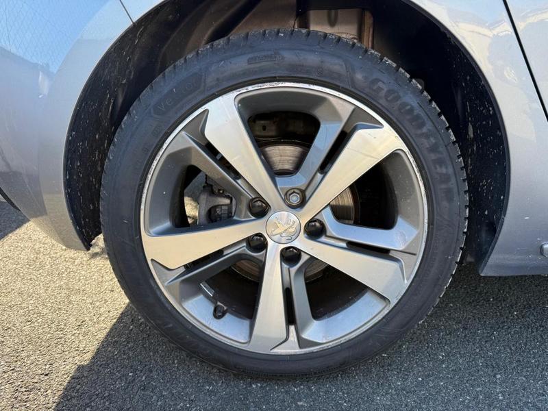 Peugeot 308 Gt-Line 1.2 i 130 Ch Garantie 6 Mois / Reprise Possible
