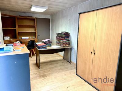 Immeuble de bureaux - 277 m² - 6 pièces