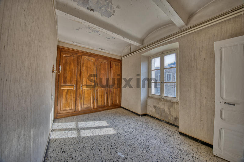 Maison de village - 138 m² - 9 pièces