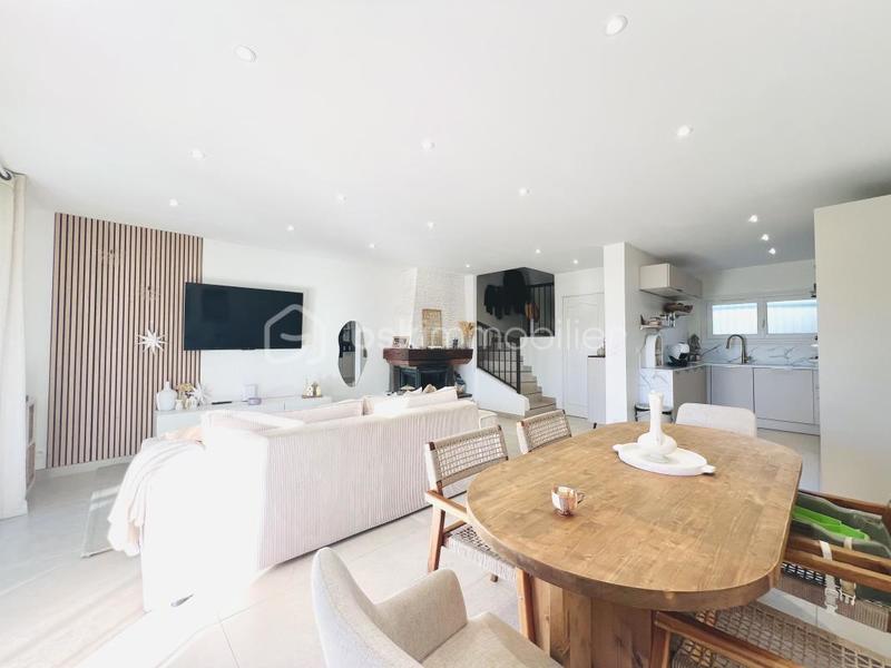 Villa - 80 m² - 4 pièces