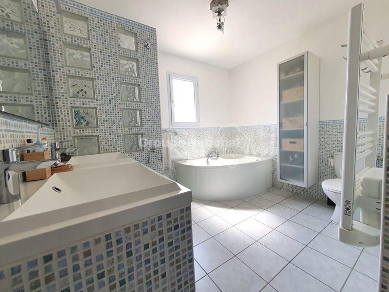 Maison - 89 m² - 4 pièces