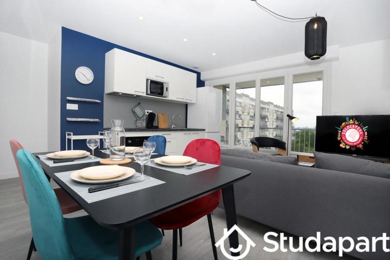 Chambre - 11 m² - 1 pièce