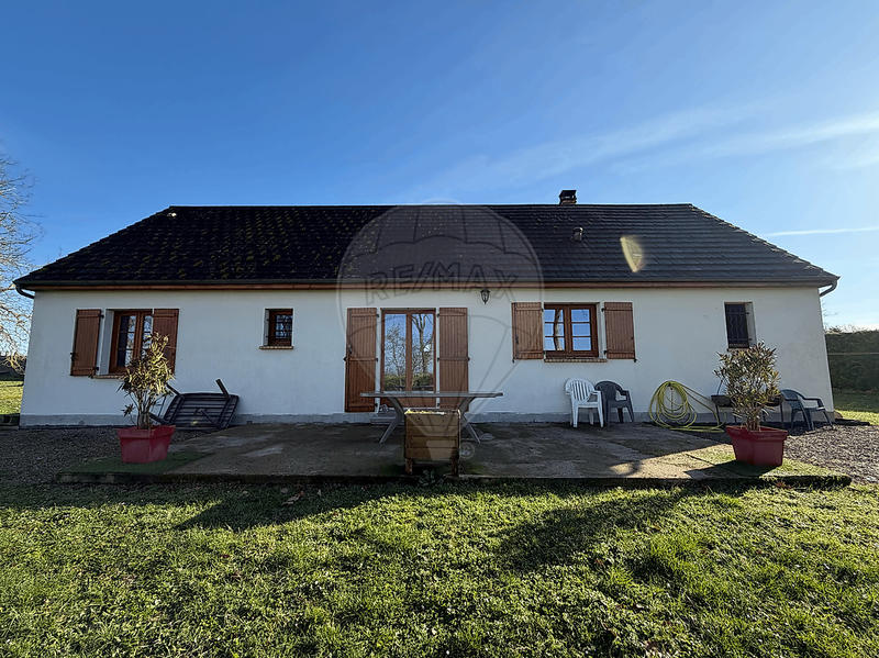 Maison - 93 m² - 5 pièces