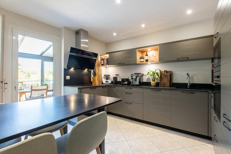 Maison - 140 m² - 7 pièces