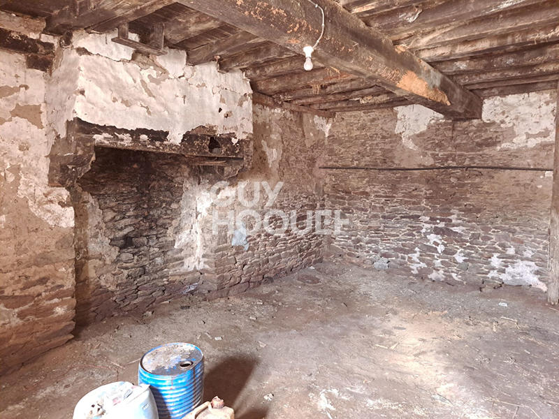 Maison - 270 m² - 2 pièces