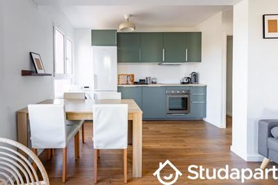 Chambre - 10 m² - 1 pièce