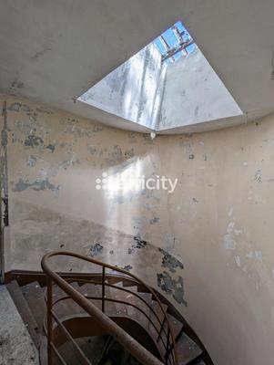 Immeuble - 220 m² - 12 pièces