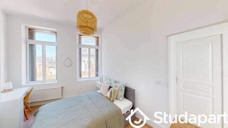 Chambre - 101 m² - 1 pièce